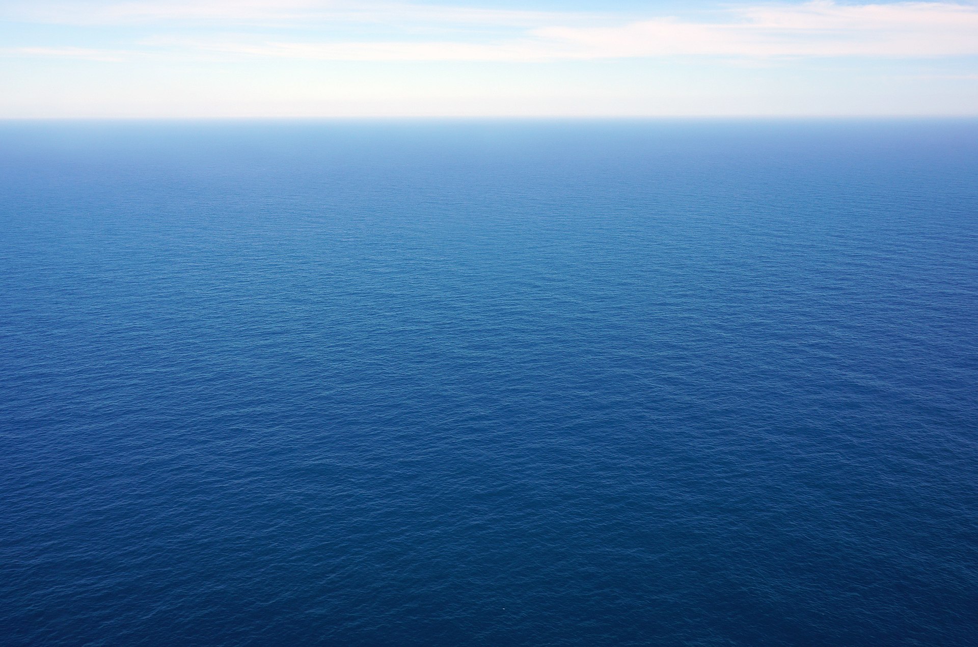 Where the waters do not curve